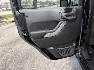 2016 Jeep Wrangler — photo 28 view