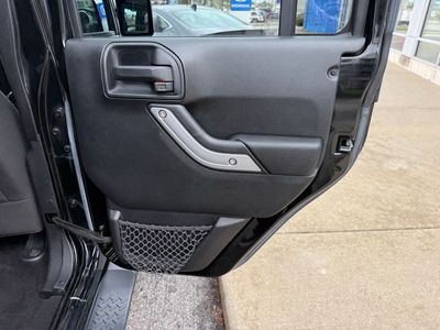 2016 Jeep Wrangler — photo 35 view