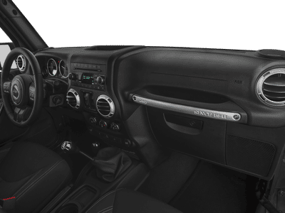 2016 Jeep Wrangler — photo 53 view