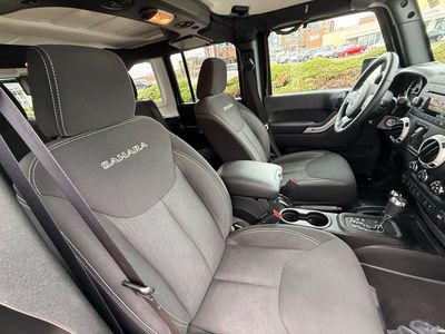 2016 Jeep Wrangler — photo 37 view