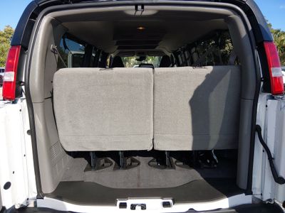 2024 Chevrolet Express Passenger - Photo 11