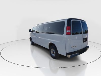 2024 Chevrolet Express Passenger - Photo 5