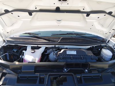 2024 Chevrolet Express Passenger - Photo 9