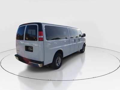 2024 Chevrolet Express Passenger - Photo 7