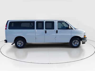 2024 Chevrolet Express Passenger - Photo 8
