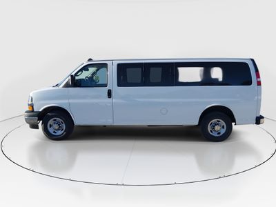 2024 Chevrolet Express Passenger - Photo 4