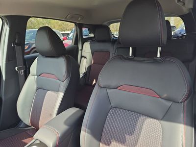 2026 Nissan Kicks - Photo 21