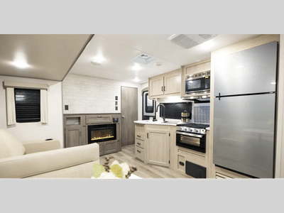 2026 Coachmen RV Catalina Legacy Edition - Photo 3