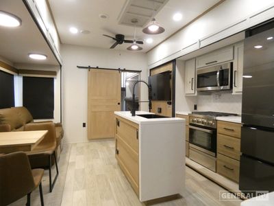 2025 Forest River Sierra - Photo 6
