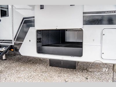 2026 Brinkley Model Z - Photo 11