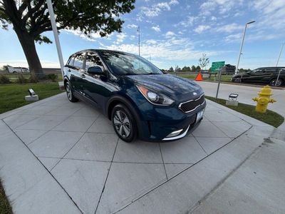 2019 Kia Niro — side profile view