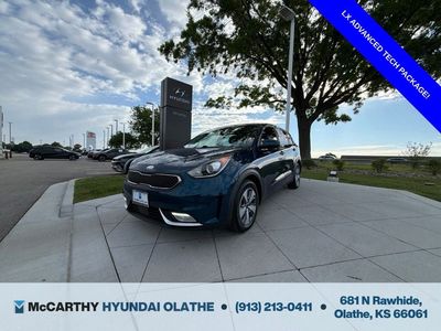 2019 Kia Niro G4222 — front three-quarter view