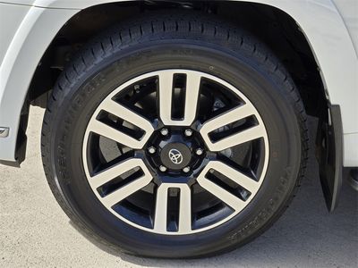 2021 Toyota 4Runner - Photo 7