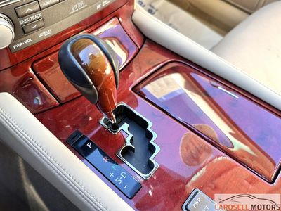 2012 Lexus LS 460 - Photo 25