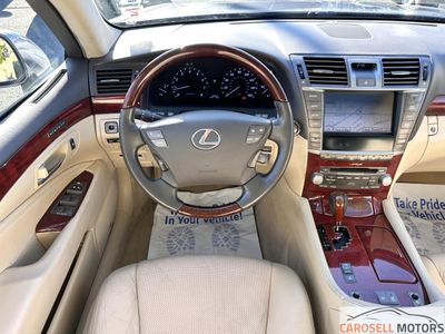 2012 Lexus LS 460 - Photo 16
