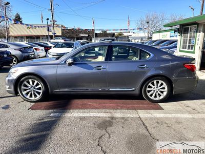 2012 Lexus LS 460 - Photo 3