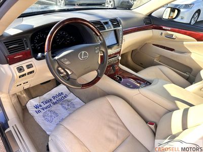 2012 Lexus LS 460 - Photo 14