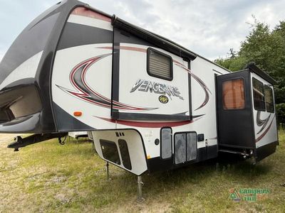 2015 Forest River RV Vengeance - Photo 5