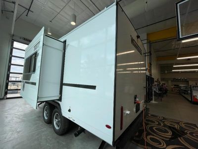 2026 Winnebago Thrive - Photo 3