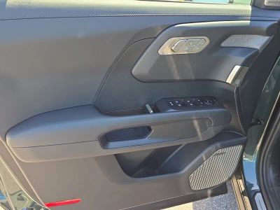 2027 Kia Telluride Hybrid — photo 18 view