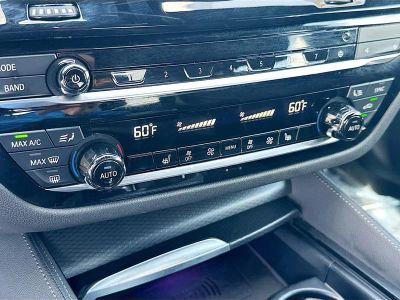 2023 BMW 5 Series — photo 14 view
