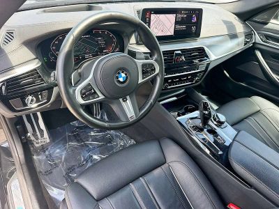 2023 BMW 5 Series — photo 9 view