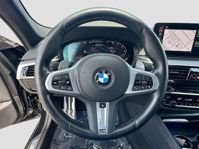 2023 BMW 5 Series — photo 10 view