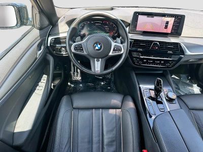 2023 BMW 5 Series — photo 19 view