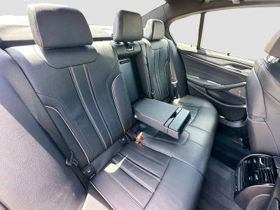 2023 BMW 5 Series — photo 23 view