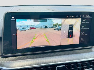 2023 BMW 5 Series — photo 13 view