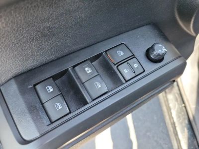 2023 Toyota Tacoma 4WD — photo 16 view