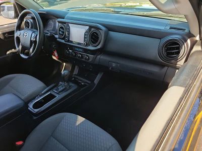 2023 Toyota Tacoma 4WD — photo 11 view