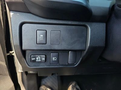2023 Toyota Tacoma 4WD — photo 26 view