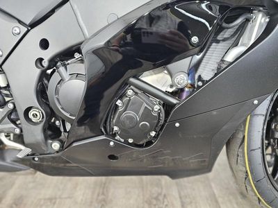2025 Kawasaki Ninja ZX-10R - Photo 13