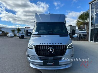 2026 Airstream Atlas - Photo 3
