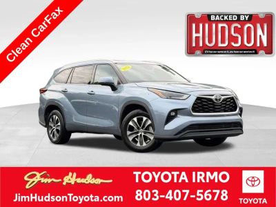 2022 Toyota Highlander - Photo 1