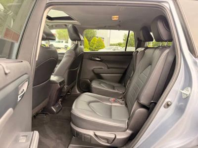 2022 Toyota Highlander - Photo 17