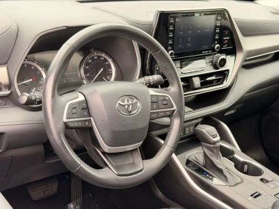 2022 Toyota Highlander - Photo 23