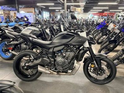 2026 Yamaha MT-07 — front three-quarter view