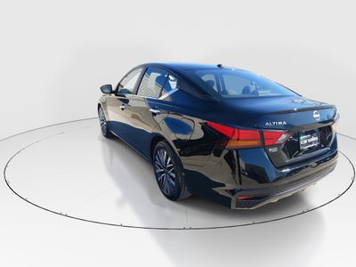 2025 Nissan Altima - Photo 5