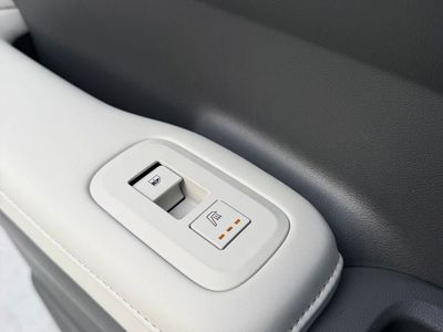 2025 Hyundai Santa Fe Hybrid - Photo 35