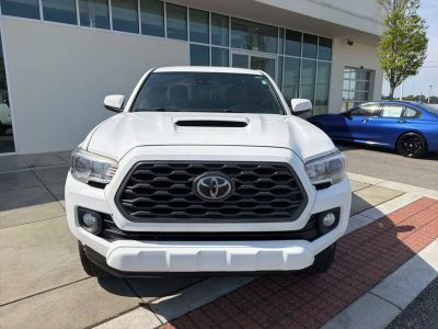 2020 Toyota Tacoma - Photo 2