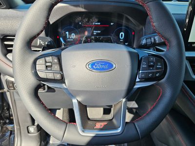 2026 Ford Explorer — photo 15 view