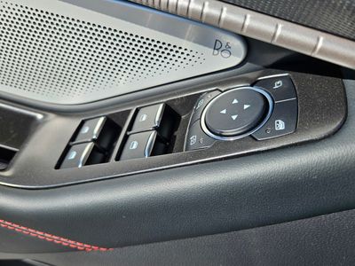 2026 Ford Explorer — photo 11 view