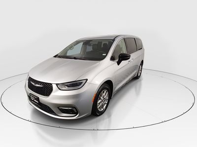 2024 Chrysler Pacifica — rear three-quarter view