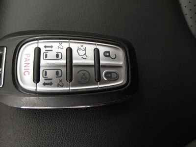 2024 Chrysler Pacifica — photo 15 view