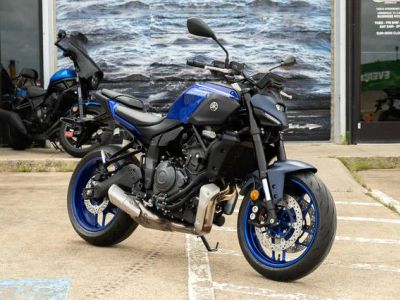 2026 Yamaha MT-07 — front three-quarter view
