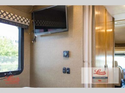 2017 Siesta Sprinter 24SR — photo 28 view