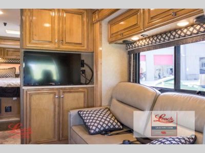 2017 Siesta Sprinter 24SR — photo 17 view
