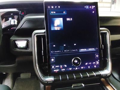 2025 GMC Yukon XL - Photo 20